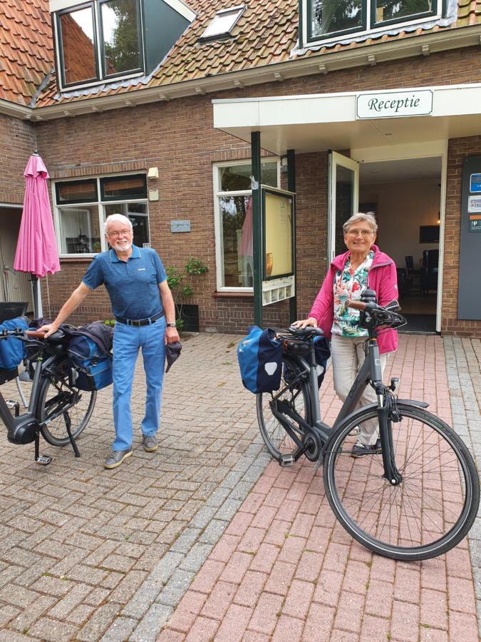 B&B Hotel De Vrije Vogel Elsloo  Eksteriør bilde